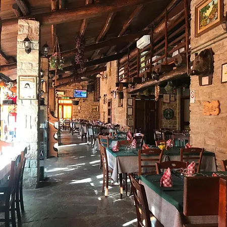 Agri Grotta Dell'eremita Castelmezzano