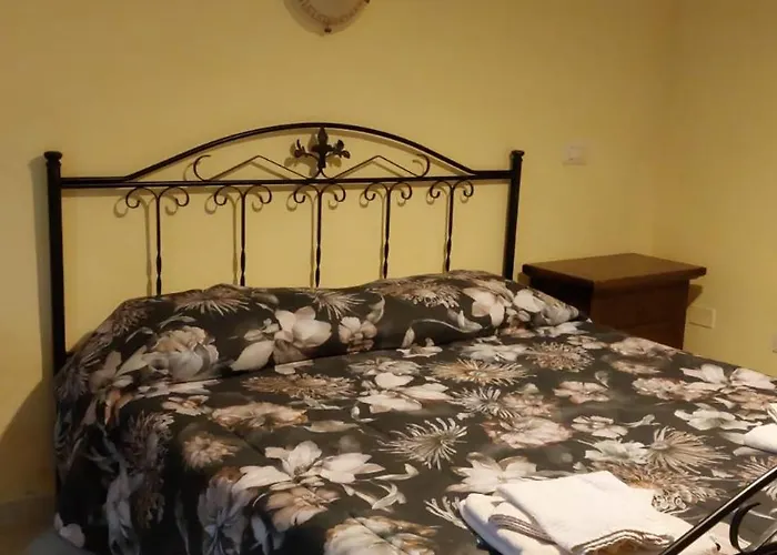 Agri Grotta Dell'eremita Castelmezzano