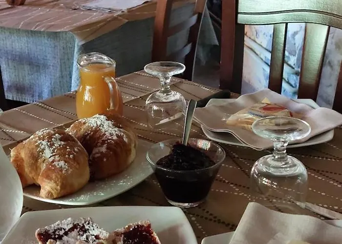 Agri Grotta Dell'eremita Vakantieboerderij Castelmezzano